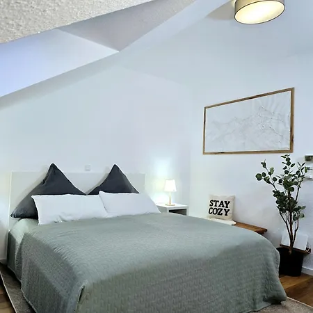 Apartman Tannenherz Mit Balkon & Bergblick & Naehe Hillebachsee & 2 Schlafzimmer Winterberg