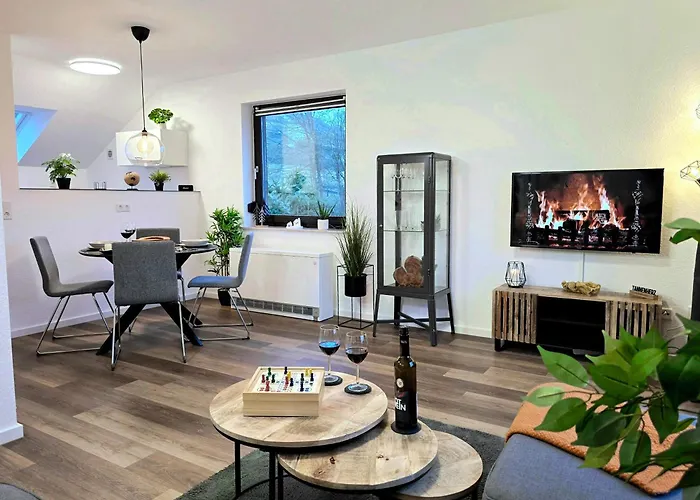 Tannenherz Mit Balkon & Bergblick & Naehe Hillebachsee & 2 Schlafzimmer 아파트 *